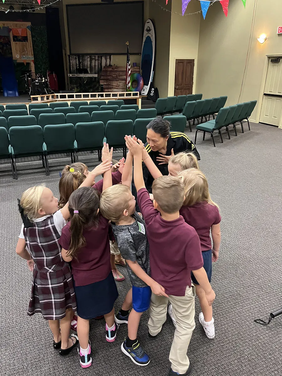 carefree-christian-academy-martial-arts-class-team-huddle