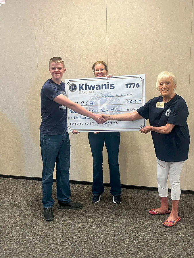 Kiwanis grant for new desks